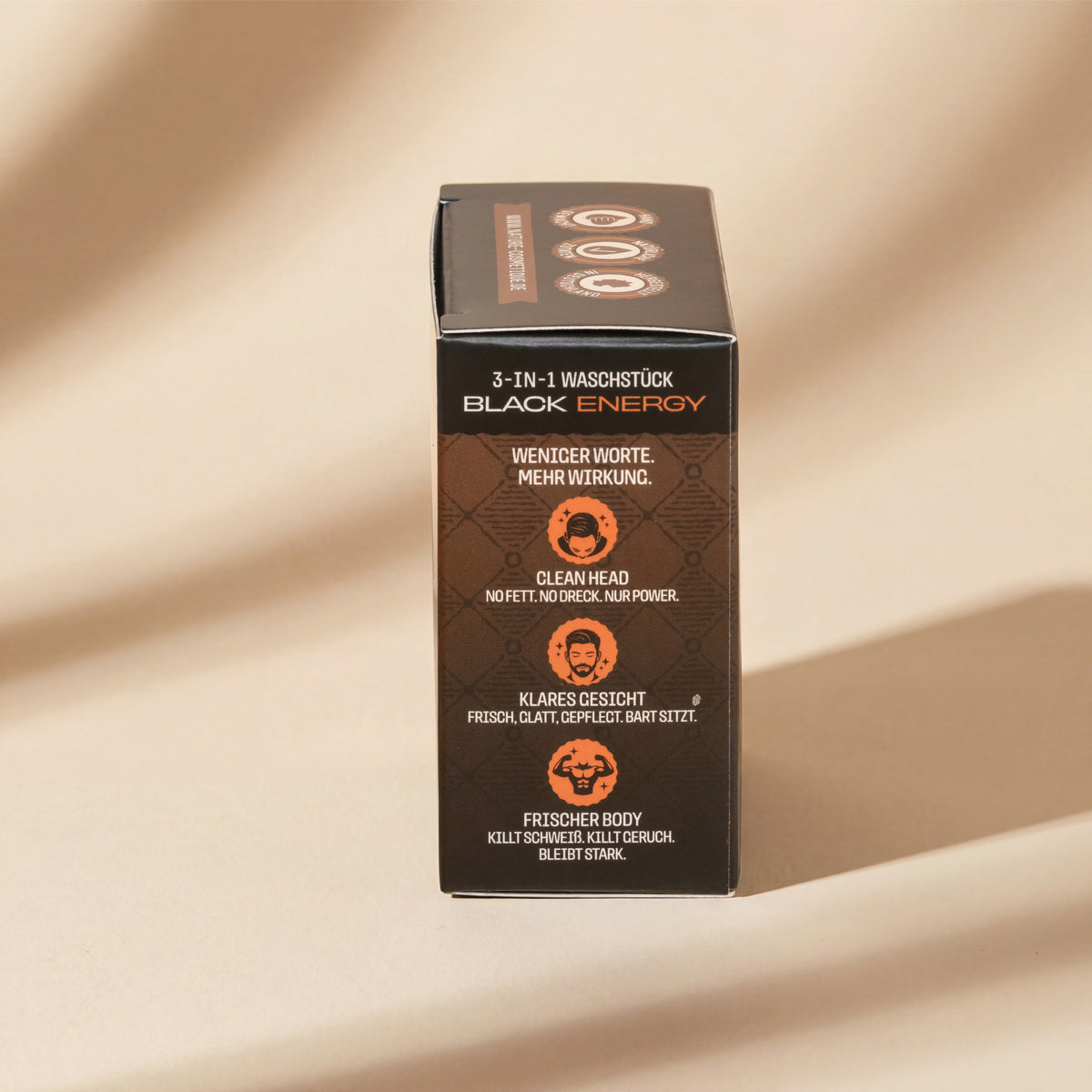 Nature Cosmétique 3 in 1 Waschstück Black Energy Seitenansicht