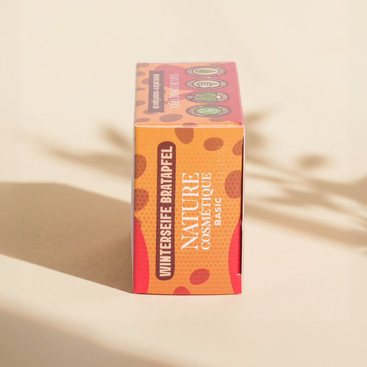 Nature Cosmétique Hand- und Körperseife Bratapfel Seitenansicht
