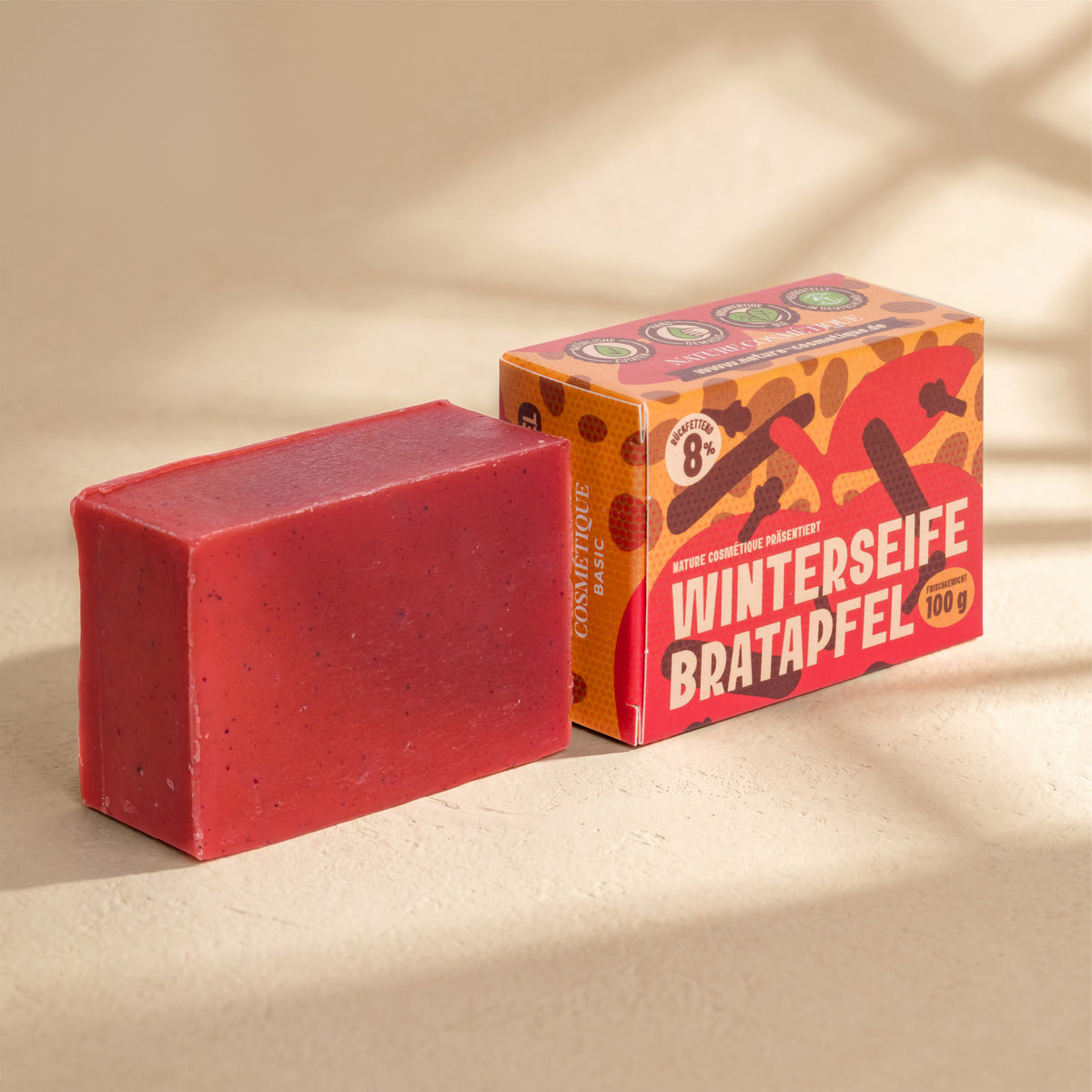 Nature Cosmétique Hand- und Körperseife Bratapfel ohne und mit Verpackung