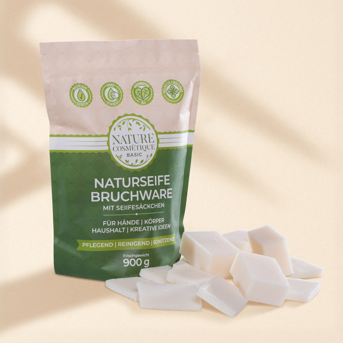 Nature Cosmétique BIO Bruchseife Birke Vorderseite und Seifenstückchen