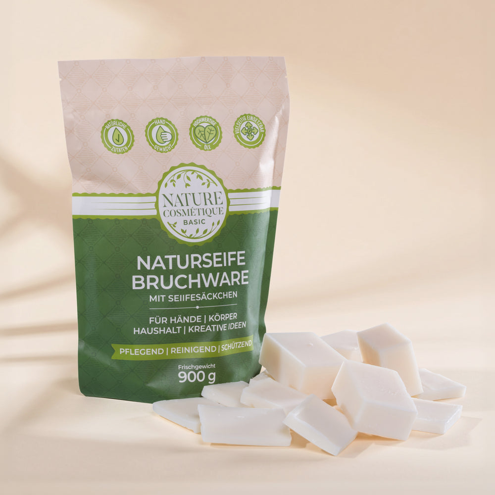 Nature Cosmétique BIO Bruchseife Kokos Vorderseite und Seifenstückchen